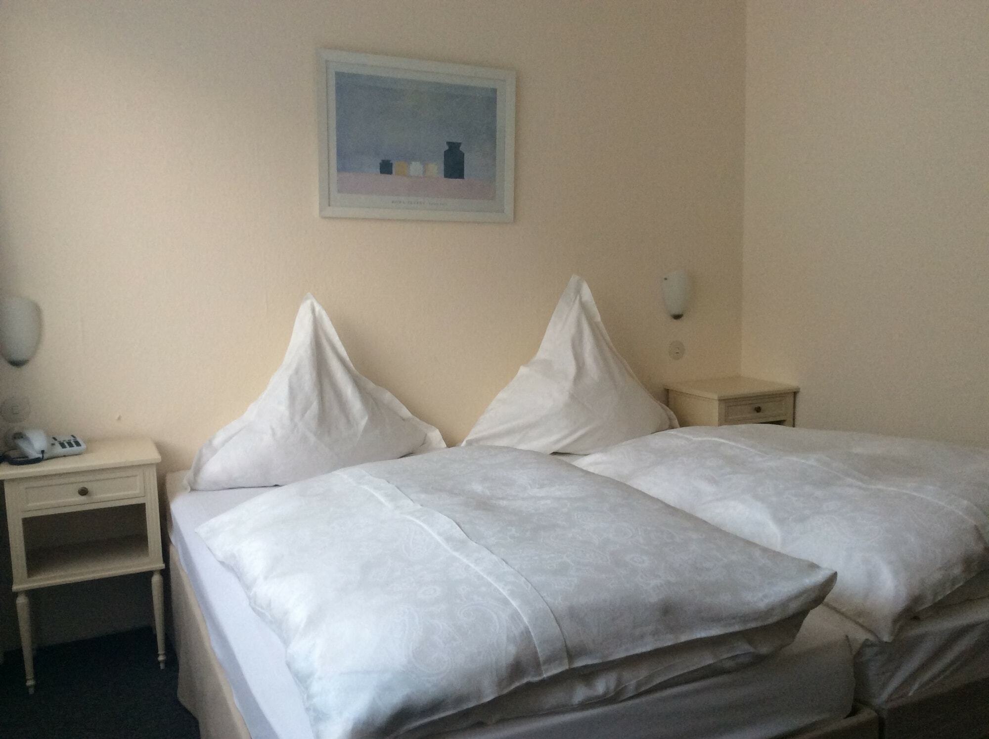 Schloss Hotel Gbr 뒤셀도르프 외부 사진
